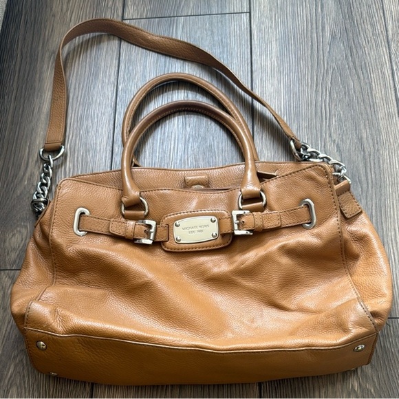 Michael Kors XL Hamilton Crossbody satchel Handbag tan pebble Leather chain - Picture 16 of 16